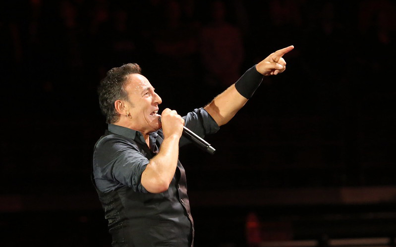 Bruce Springsteen points to crowd