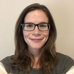 Photo of Sara Warren