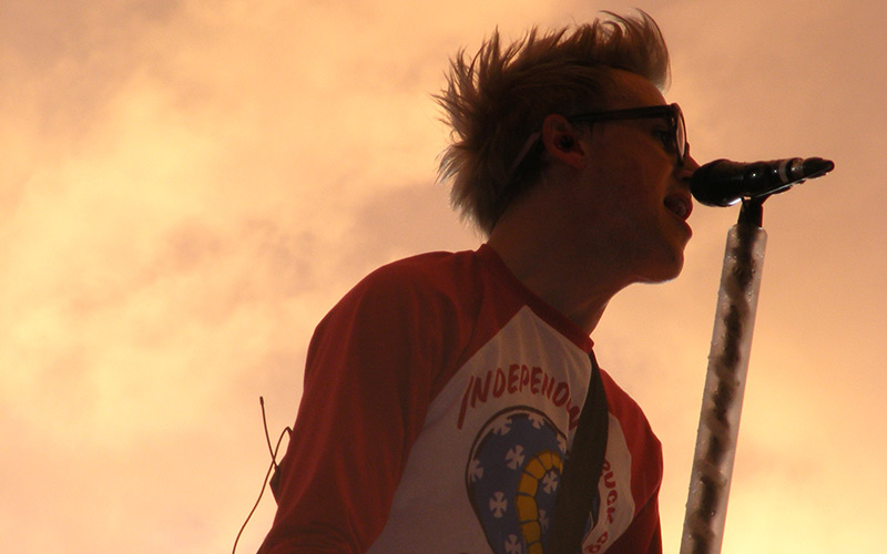 Photo of Tom Fletcher performing on stage